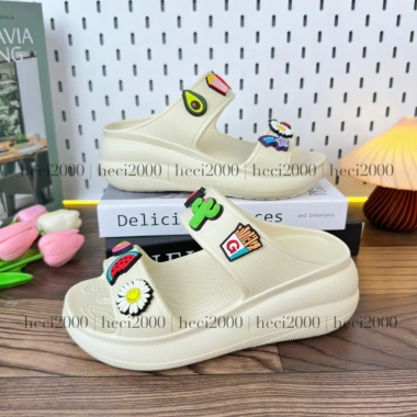 Dép Cross 2 quai đế cao dày 5-5.5cm, tặng bộ hình gắn nâu kem - Giá chỉ 209.000đ