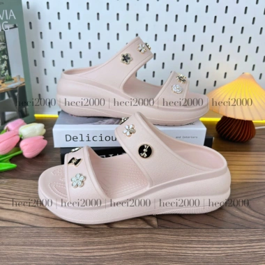 Dép Cross 2 quai đế dày 5-5.5cm siêu xịn, tặng bộ hình gắn nâu kem - Giá chỉ 249.000đ 8 Dép Cross 2 quai đế dày 5-5.5cm siêu xịn, tặng bộ hình gắn nâu kem - Giá chỉ 249.000đ 8