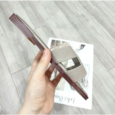 Dép da nữ bệt quai chữ hát da sần siêu nhẹ, gọn gàng, dễ mang đi chơi du lịch H90 2