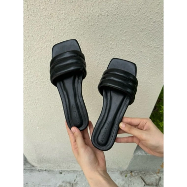 Dép Đế Bệt Da Quai Ngang Tiểu Thư Thanh Lịch Êm Chân Đi Biển Lytishoes G123 205k 7 Dép Đế Bệt Da Quai Ngang Tiểu Thư Thanh Lịch Êm Chân Đi Biển Lytishoes G123 205k 7
