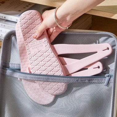 Dép Đi Biển Nữ Gấp Gọn Nhẹ Chống Trượt 2.023 - Siêu Nhẹ, Độ Bám Cao, Giá Tốt