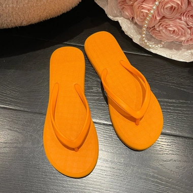 Dép đi biển xỏ ngón 1-2 dây đa màu, đế mềm không đau chân - Giá chỉ 41.000₫