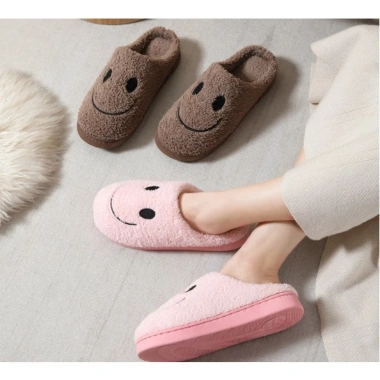 Dép đi trong nhà khách sạn nam nữ mặt cười giảm còn 79k - D76 D05 D104 5