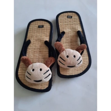 Dép gắn thú đa năng du lịch, biển, trong nhà - đủ size, chỉ 47.000 VND giảm từ 58.280 VND