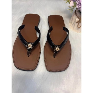 Dép kẹp nữ charm hoa xinh xắn đi chơi dạo phố giá chỉ 55.000 đồng giảm sốc 8