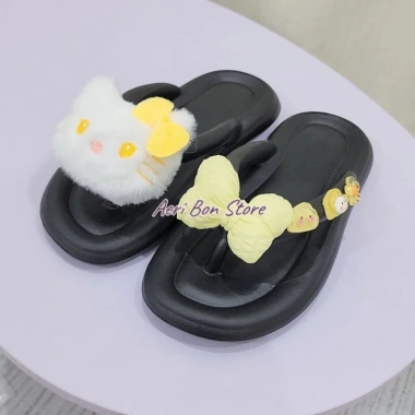 Dép Kẹp Xỏ Ngón Nữ Hello Kitty Gắn Charm Nơ EVA Siêu Nhẹ Chống Trơn Trượt Giá 59k