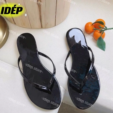 Dép kẹp xỏ ngón quai mảnh, mũi tròn, màu trơn, chống trượt đi biển - 45.000₫