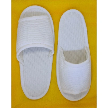 Dép khách sạn tổ ong hở mũi – thoáng mát, nhẹ, giá ưu đãi 22.000₫ 5 Dép khách sạn tổ ong hở mũi – thoáng mát, nhẹ, giá ưu đãi 22.000₫ 5