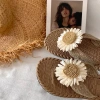 Dép lê cói 2 quai ngang hoa cúc to, siêu nhẹ, chống trơn trượt, phong cách vintage du lịch biển hè retro - Giá 89.570 VND 4