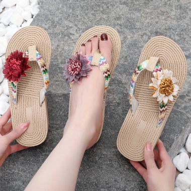 Dép lê nữ đế cao 5 phân siêu mềm êm chân, phù hợp nhà, văn phòng, du lịch biển - DN52 79.000₫
