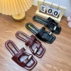 Dép lê nữ mũi vuông khoét lỗ ngang xỏ ngón đá - Đi biển xinh, size L16, chỉ 85.000₫ 4