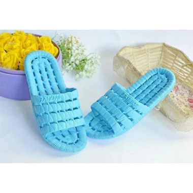 Dép lỗ trong nhà nhẹ hơn nhựa – siêu êm, thoáng khí, chống trượt, phù hợp spa, khách sạn – 39.000₫