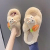 Dép Lông Đi Trong Nhà Cute Sticker Thỏ Cà Rốt, Quai Chéo Ấm Áp Mùa Đông 77.000₫ 7