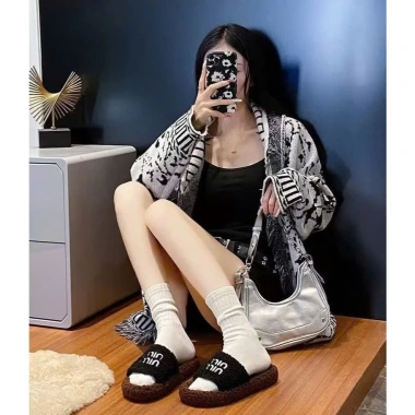 Dép lông quai ngang MINMIN thêu họa tiết - Siêu nhẹ, thoải mái cho đi chơi và trong nhà, giảm giá 54.999₫