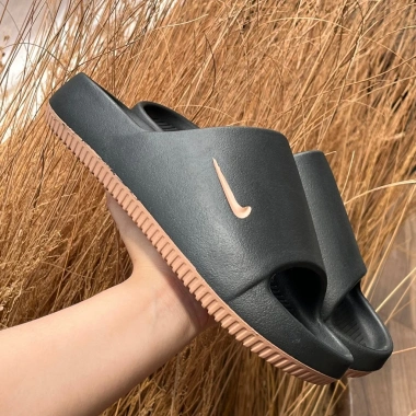 Dép NK Calm Slide Quai Ngang Nữ Xăng Đan Bản Vân Nhám Đế 2 Màu Cao Cấp 2.023 Giá 100k 10 Dép NK Calm Slide Quai Ngang Nữ Xăng Đan Bản Vân Nhám Đế 2 Màu Cao Cấp 2.023 Giá 100k 10