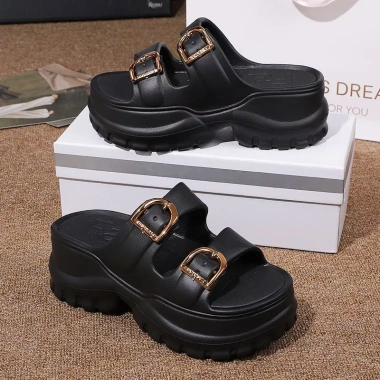 Dép Nữ Bánh Mì Hai Quai Ngang Khoá Mạ Vàng LadyShoesVN - Đế Tăng 6cm, Giá Ưu Đãi 89.000 VND