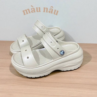 Dép quai hậu nữ đế cao xinh, sandal đi học kèm charm ngẫu nhiên - Giá 75.000₫