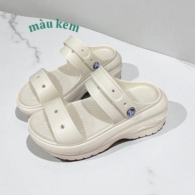 Dép quai hậu nữ đế cao xinh, sandal đi học kèm charm ngẫu nhiên - Giá 75.000₫ 10 Dép quai hậu nữ đế cao xinh, sandal đi học kèm charm ngẫu nhiên - Giá 75.000₫ 10