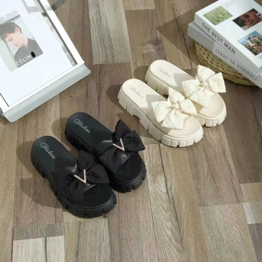 Dép quai ngang cao su gắn Nơ V nữ - mềm êm, chống trơn, chỉ 65.000₫