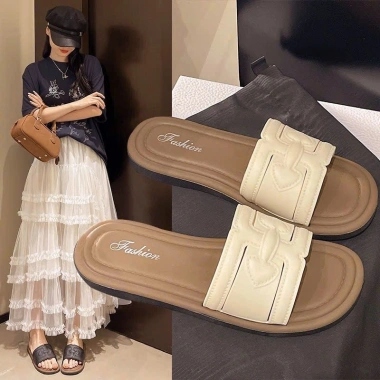 Dép Quai Ngang Hoạ Tiết Siêu Bền Đẹp Nhẹ, Chống Nước Trơn Trượt – Giá chỉ 56.000đ