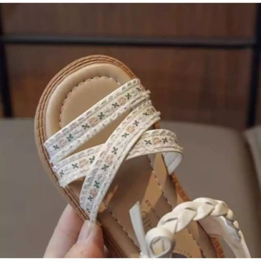 Dép quai Tết 22-35 bé gái cao cấp đính nơ - Đế mềm êm chân, thời trang mùa hè giá 220.000₫