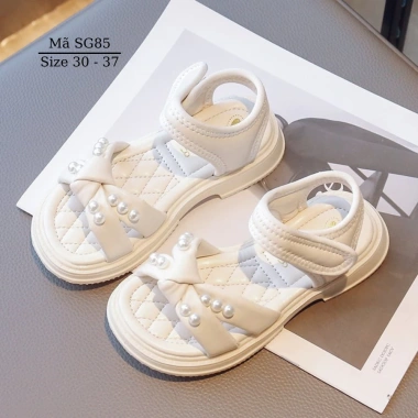 Dép sandal bé gái 5-12 tuổi màu trắng quai ngọc SG85, đi học dạo phố du lịch – 295.000₫ 2