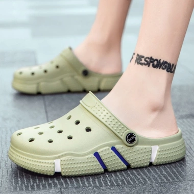 Dép sandal nam đi biển đơn giản sọc màu thời trang - đế chống trượt, lỗ thoáng khí, giá ưu đãi 168.750 4 Dép sandal nam đi biển đơn giản sọc màu thời trang - đế chống trượt, lỗ thoáng khí, giá ưu đãi 168.750 4