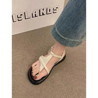 Dép sandal nữ đế thấp xỏ ngón girl phố quai hậu sang chảnh, đi học - Giá 149k 4 Dép sandal nữ đế thấp xỏ ngón girl phố quai hậu sang chảnh, đi học - Giá 149k 4