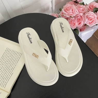 Dép sandal nữ tăng 1 size - Đế dày chống trượt, thoải mái, thời trang đi biển