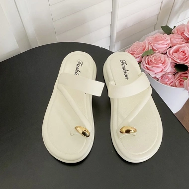 Dép sandal nữ tăng 1 size - Đế dày chống trượt, thoải mái, thời trang đi biển