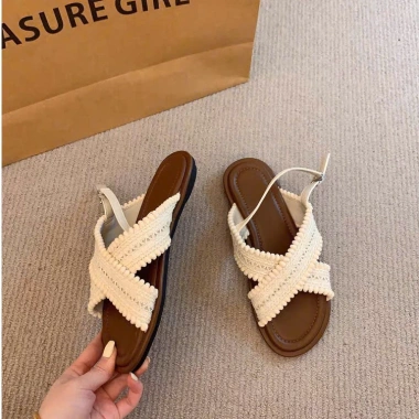 Dép sandal quai chéo vải bản da mềm, đế bệt đan chéo, quai cài điều chỉnh cho mùa summer đi biển 8 Dép sandal quai chéo vải bản da mềm, đế bệt đan chéo, quai cài điều chỉnh cho mùa summer đi biển 8