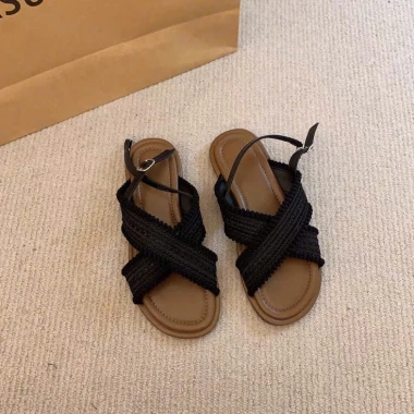Dép sandal quai chéo vải bản da mềm, đế bệt đan chéo, quai cài điều chỉnh cho mùa summer đi biển 10 Dép sandal quai chéo vải bản da mềm, đế bệt đan chéo, quai cài điều chỉnh cho mùa summer đi biển 10