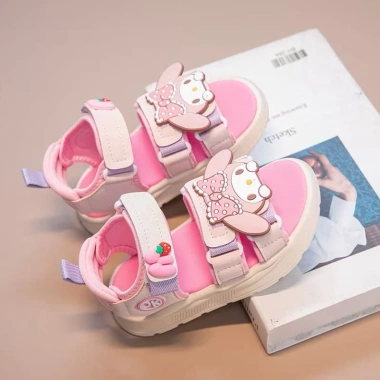 Dép sandal quai hậu bé gái họa tiết hoạt hình, đế mềm chống trơn trượt, phù hợp đi biển - Giá 194.000đ
