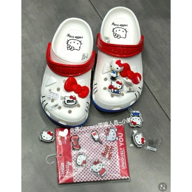 Dép Sục Crocs Hello Kitty Quai Đỏ - Tặng Charm, Giá 655k, Giảm Đến 20%