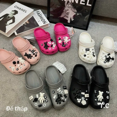 Dép sục Crocs mới về full màu, form to, kèm sticker - giảm 17% chỉ 284.971₫