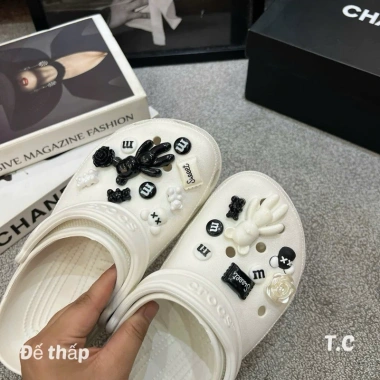 Dép sục Crocs mới về full màu, form to, kèm sticker - giảm 17% chỉ 284.971₫
