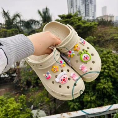 Dép sục cross nữ Crush 7cm cao, chống trơn trượt, êm chân, tặng charm 3D - Giá 400.000đ