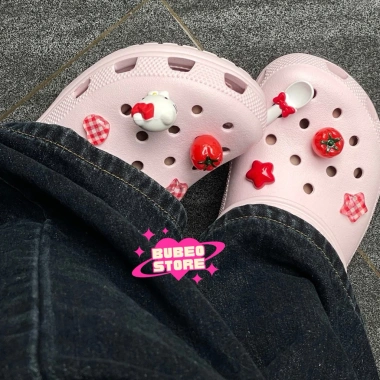 Dép Sục Đế Thấp Charm Nơ Kitty Mạ Bạc - Giá Ưu Đãi 269.999₫, Siêu Nhẹ & Bám Chắc 4 Dép Sục Đế Thấp Charm Nơ Kitty Mạ Bạc - Giá Ưu Đãi 269.999₫, Siêu Nhẹ & Bám Chắc 4