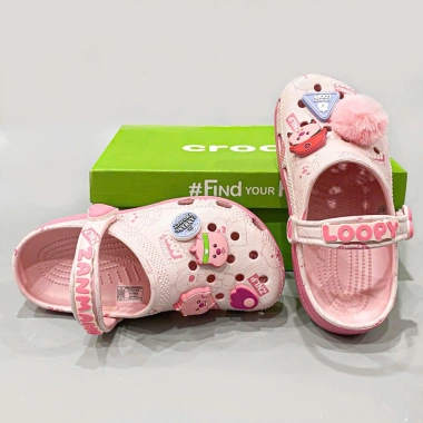 Dép sục Loopy nữ màu hồng đúc nguyên khối, tặng charm y hình, chỉ 380.000₫