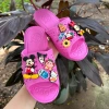 Dép tổ ong màu hồng gắn chuột Mickey lớn + 8 sticker nhỏ, siêu nhẹ VAC du lịch biển chỉ 120k 2