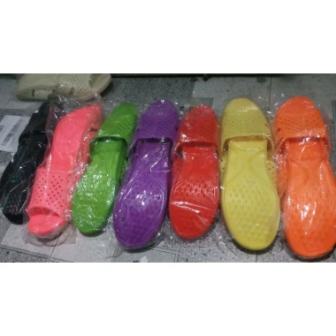 Dép tổ ong nhựa dày loại 1 – Đầy đủ size & màu, giá tốt, giảm giá còn 28.322₫ 5 Dép tổ ong nhựa dày loại 1 – Đầy đủ size & màu, giá tốt, giảm giá còn 28.322₫ 5