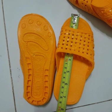 Dép tổ ong vàng VIỆT THẮNG nam nữ trẻ em - chống trơn trượt, đi trong nhà, đi làm, giảm giá 23% chỉ 21.300₫ 9 Dép tổ ong vàng VIỆT THẮNG nam nữ trẻ em - chống trơn trượt, đi trong nhà, đi làm, giảm giá 23% chỉ 21.300₫ 9
