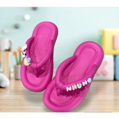 Dép tông đi biển đế bệt 3 charm mỗi bên - Nhiều màu, giá chỉ 29.000đ 4 Dép tông đi biển đế bệt 3 charm mỗi bên - Nhiều màu, giá chỉ 29.000đ 4