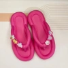 Dép tông đi biển đế bệt 3 charm mỗi bên - Nhiều màu, giá chỉ 29.000đ 6