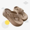 Dép tông hè đế cao 7cm tôn gắn charm đá, êm chân, dễ phối đồ đi du lịch biển 3