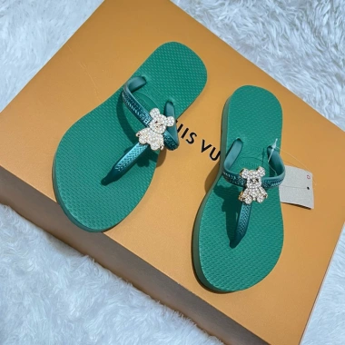 Dép tông Lào Quai T đính gấu - Sang xinh, thoải mái, đi mưa du lịch, giá 48.999đ 3