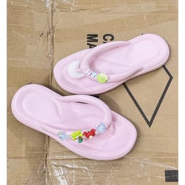 Dép Tông Xỏ Ngón Đi Biển Đính Tên Charm - Giá 20.999, Giao Nhanh HCM 4