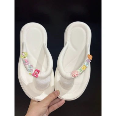 Dép Tông Xỏ Ngón Đi Biển Đính Tên Charm - Giá 20.999, Giao Nhanh HCM 5