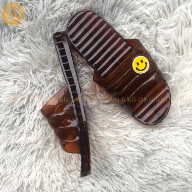 Dép Vip mặt cười đúc nam nữ - chống trơn trượt, phù hợp trong nhà, văn phòng, tắm, sân vườn, giá 22.400đ 8