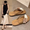 Dép Xỏ Ngón Đế Phẳng Hình Hoa Nữ Size 36-41 - Siêu nhẹ, thoải mái, giá 49k chỉ tại Slipper Store